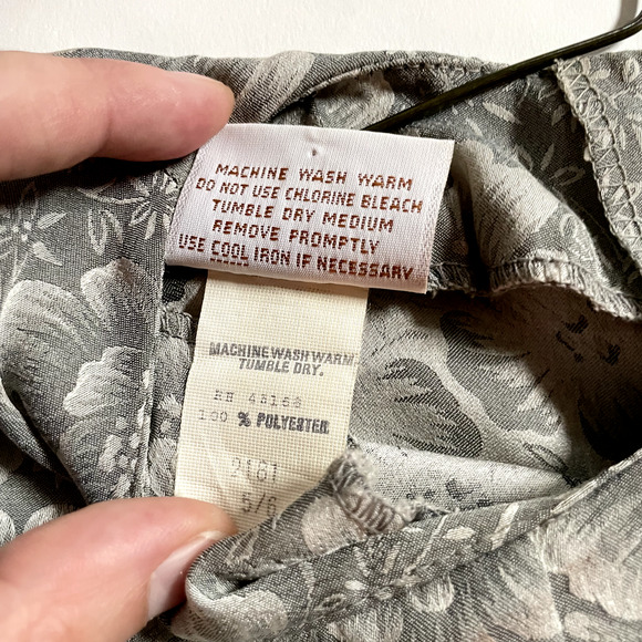 Vintage 80s Blouse Womens S Gray Floral Satin Grannycore Dainty Retro USA Made - Picture 7 of 8